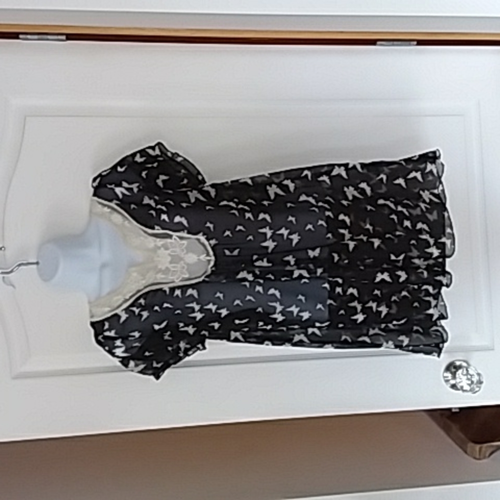 Yumi sheer tunic